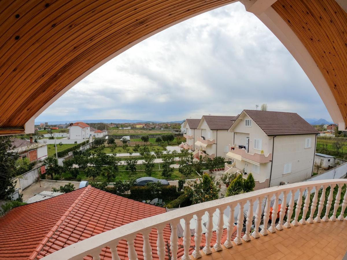 Hotel Hasmegaj Mahall' e Kryethuit Экстерьер фото
